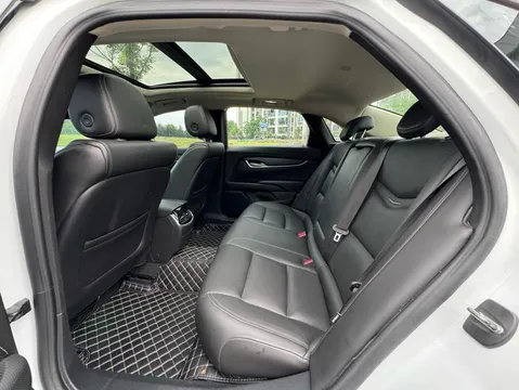 Cadillac XTS