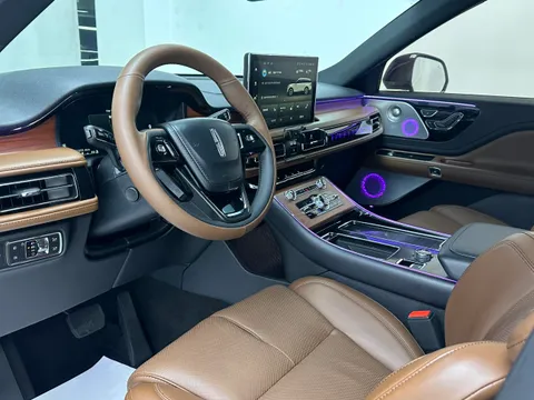 Lincoln Aviator