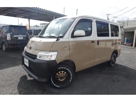 Toyota TownAce Van