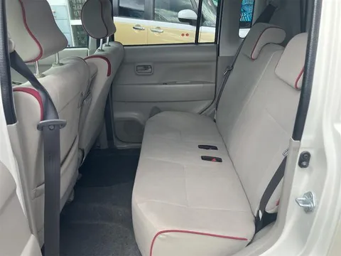 Toyota Pixis Space
