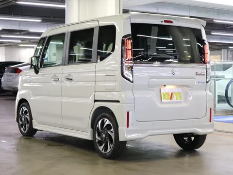 Suzuki Spacia Custom