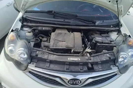 BYD F0
