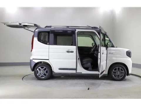 Suzuki Spacia Gear