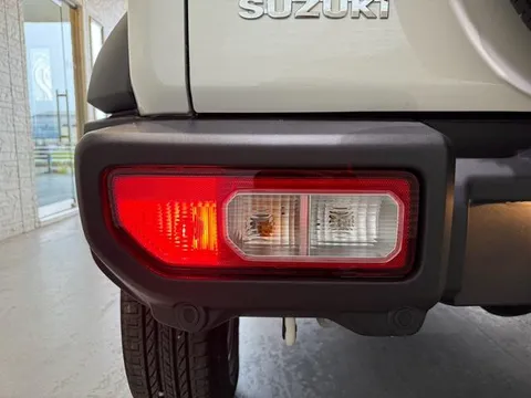 Suzuki Jimny Nomade