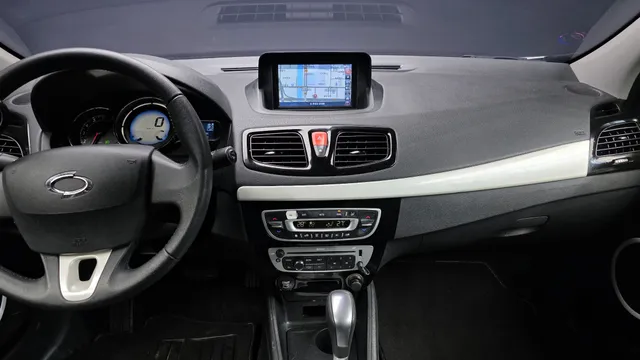Renault SM3