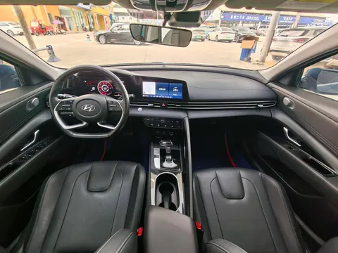 Hyundai Elantra (Avante)