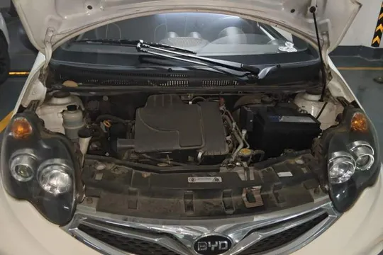 BYD F0