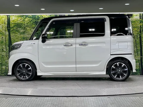 Suzuki Spacia Custom