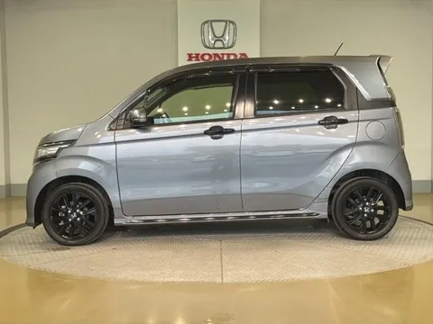 Honda N-WGN Custom
