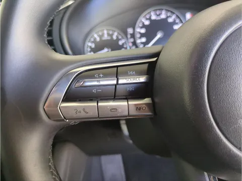Mazda MAZDA3 Fastback