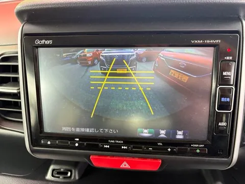 Honda N-BOX Slash