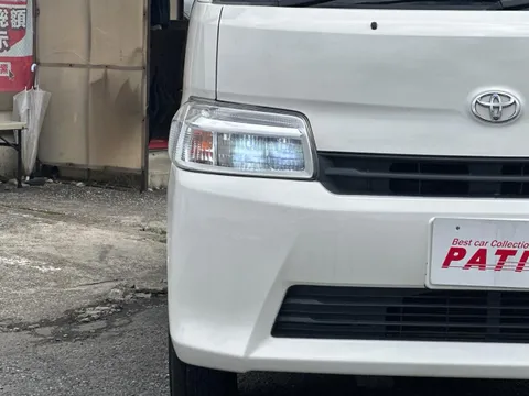 Toyota TownAce Van