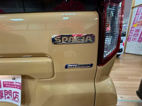 Suzuki Spacia