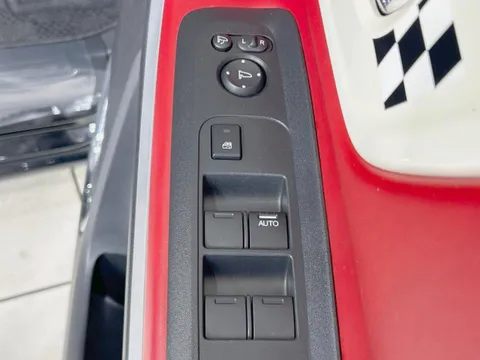 Honda N-BOX Slash