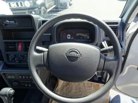 Nissan Clipper Truck