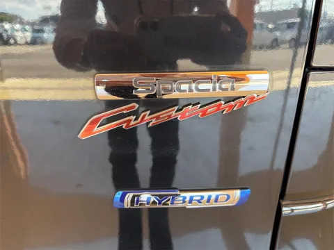 Suzuki Spacia Custom