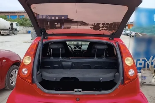 BYD F0