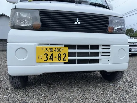 Mitsubishi Minicab Truck