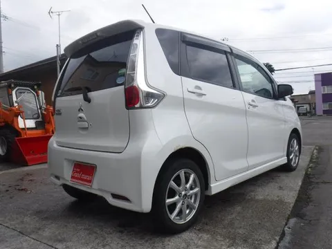 Mitsubishi eK Custom