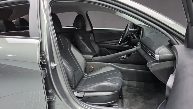 Hyundai Elantra (Avante)