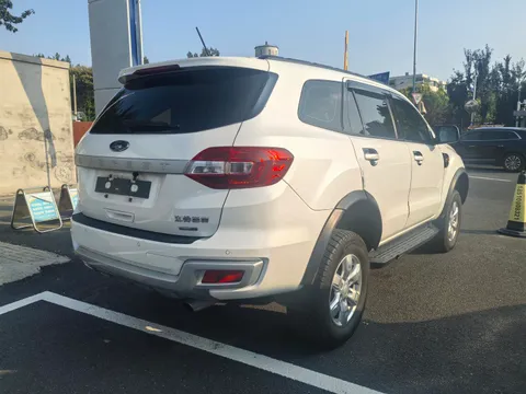 Ford Everest