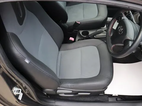 Toyota iQ