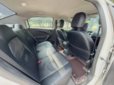 Peugeot 301