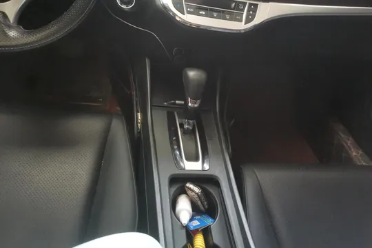 Honda Jade
