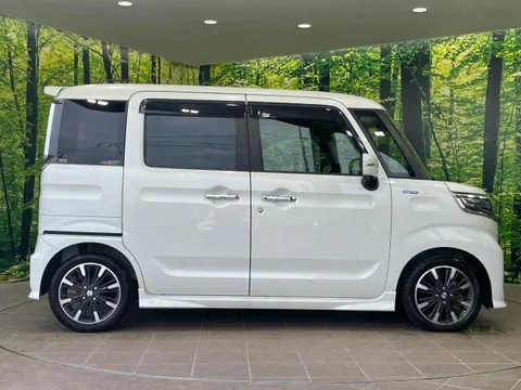 Suzuki Spacia Custom