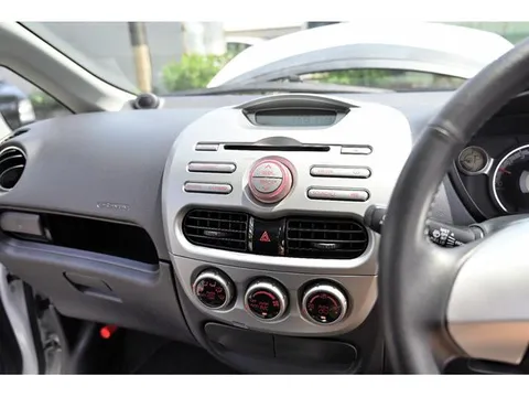 Mitsubishi I