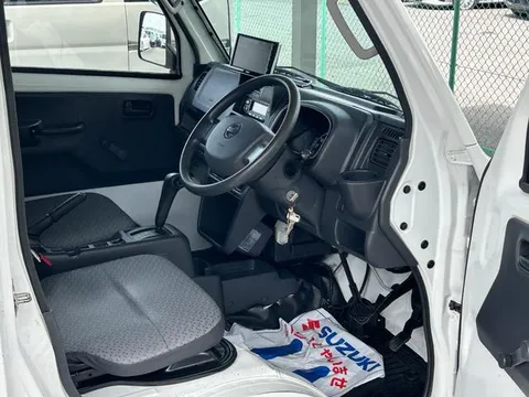 Nissan Clipper Truck