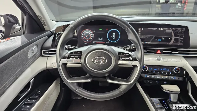 Hyundai Elantra (Avante)