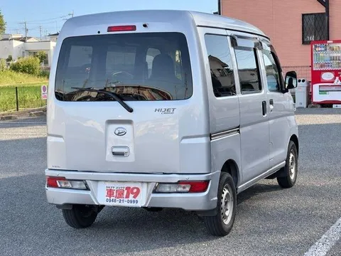 Daihatsu Hijet Cargo