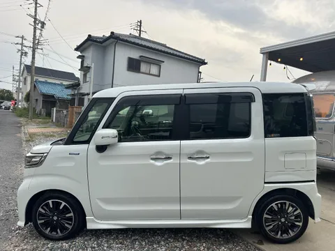 Suzuki Spacia Custom