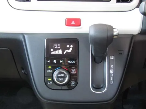 Daihatsu Mira Tocot