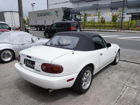 Mazda Eunos Roadster