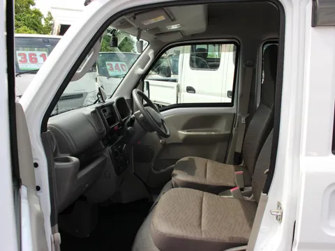 Nissan Clipper