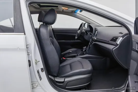 Hyundai Elantra (Avante)