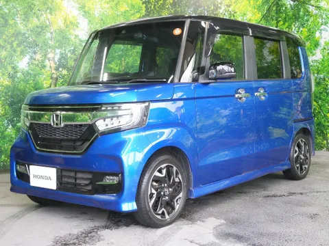 Honda N-BOX Custom