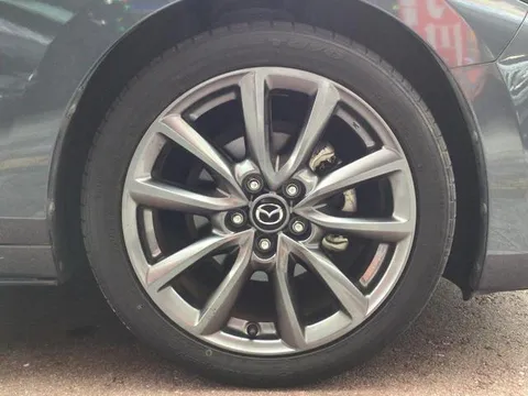 Mazda MAZDA3 Fastback