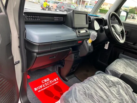 Suzuki Spacia Base