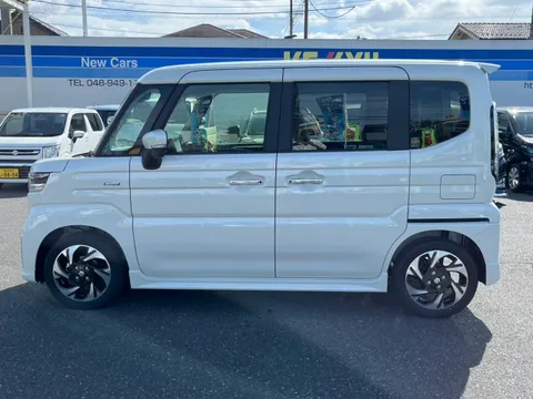 Suzuki Spacia Custom