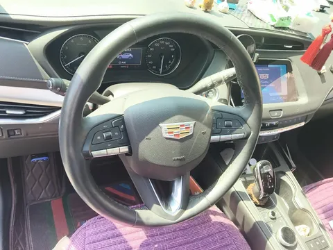 Cadillac XT4