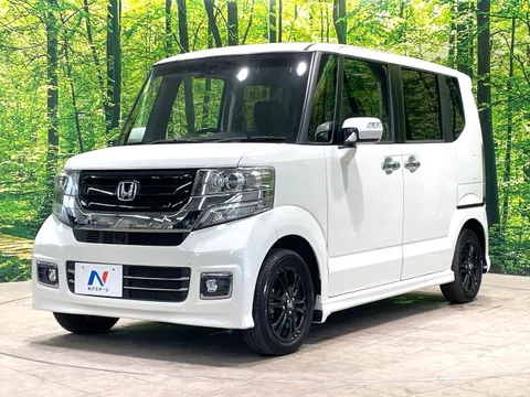 Honda N-BOX Custom
