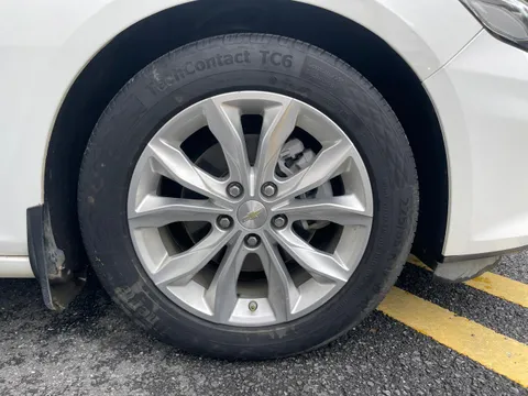 Chevrolet Malibu XL