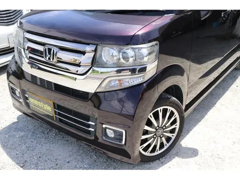 Honda N-BOX Custom