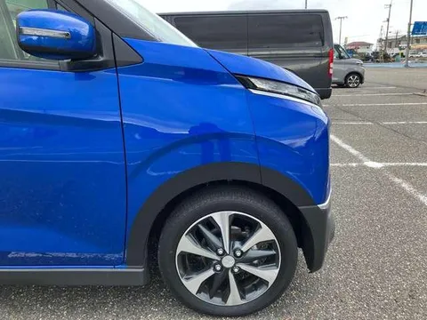 Mitsubishi eK X