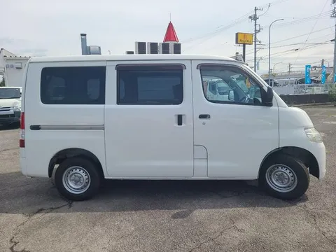 Toyota TownAce Van