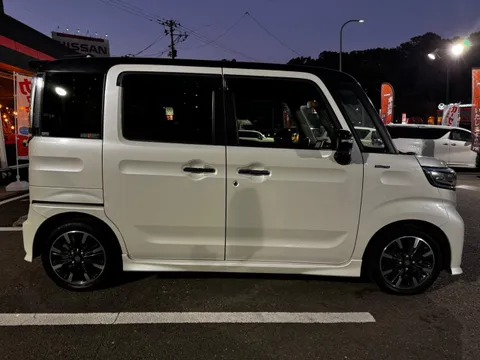 Suzuki Spacia Custom