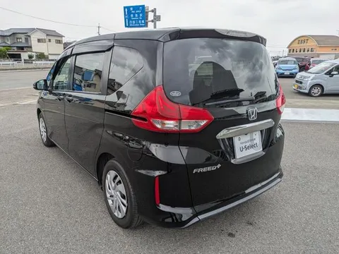 Honda Freed Plus